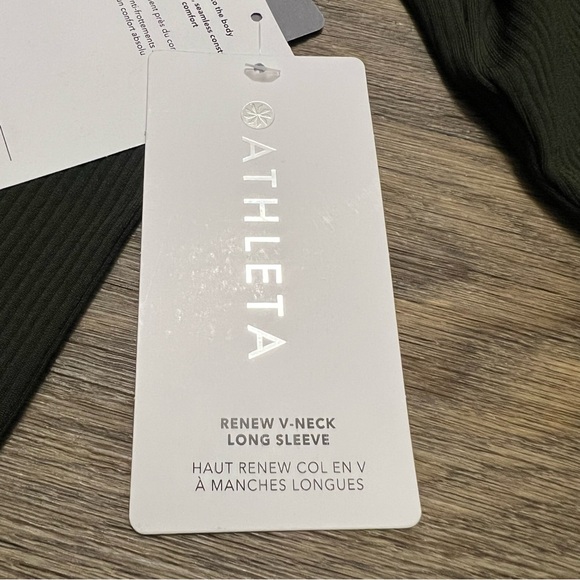 NEW Athleta Renew V-Neck Long-Sleeve Top Aspen Olive Green Size Small NWT - Picture 7 of 8